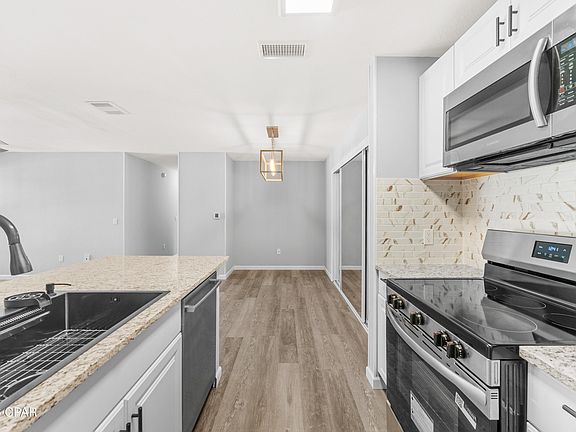 4th image of 1304 Lighthouse Rd