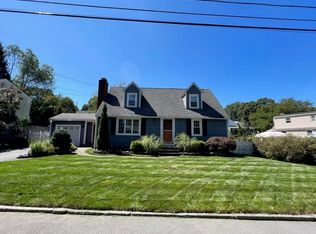 3 Ayer Rd, Lawrence, MA 01843