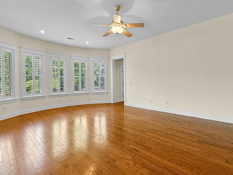 3688 Maidstone Dr — Photo 14