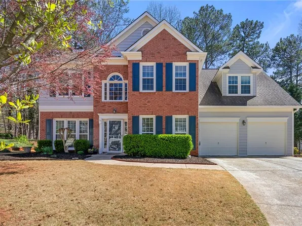20 Grove Pl, Suwanee, GA 30024