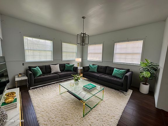 3rd image of 409 Spice Ct
