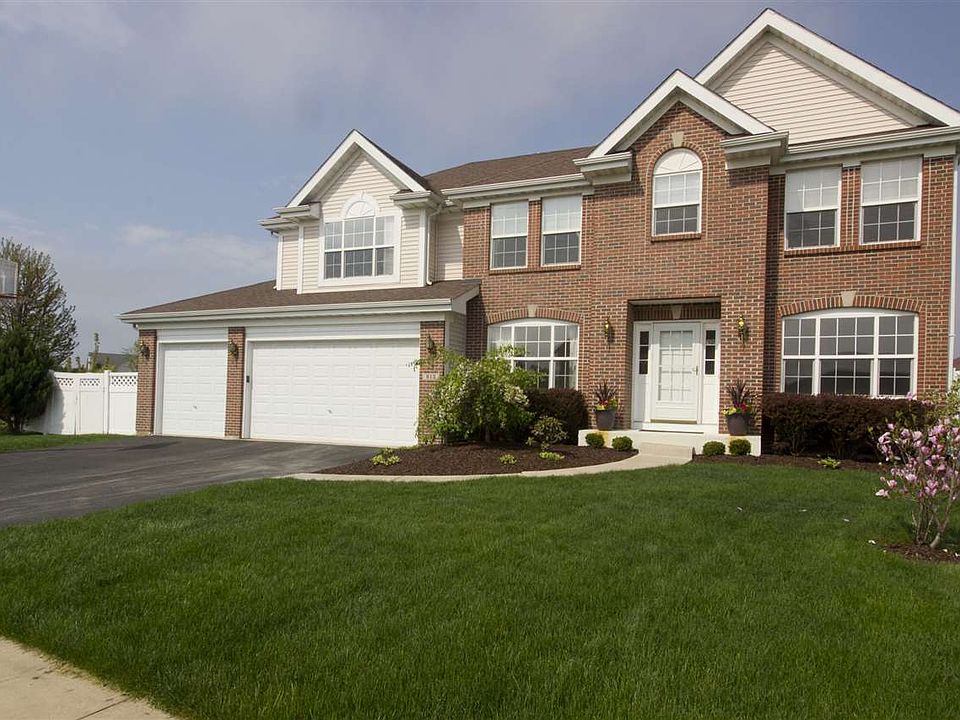 1st image of 813 Stuyvesant Dr
