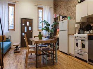 272 S 2nd St #1B, Brooklyn, NY 11211