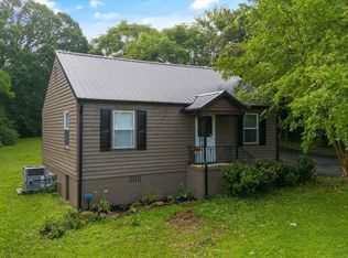 4310 Hayes Rd, Knoxville, TN 37912
