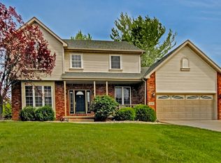 255 Moncrief Dr, Valparaiso, IN 46385