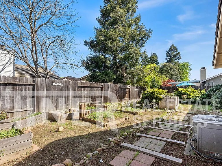 9071 Brevard Dr — Photo 21