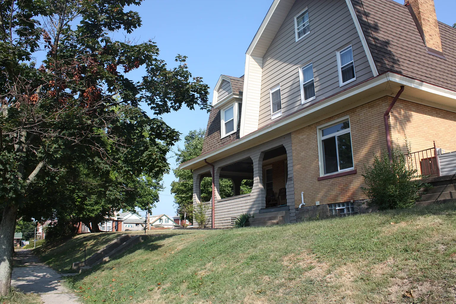 1110 Cornell St photo 1