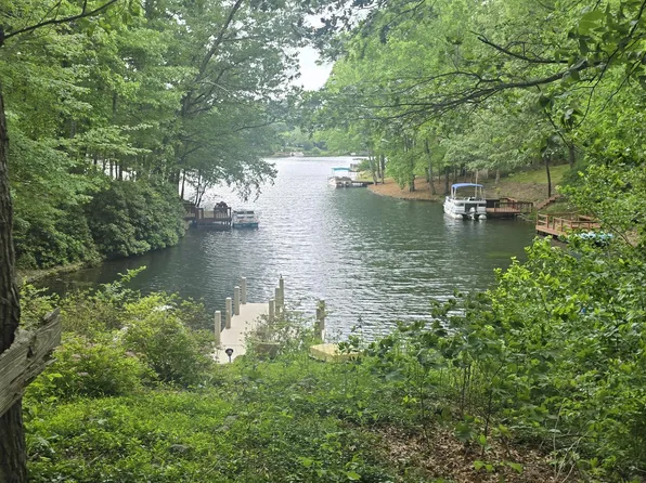 157 Overlook Cv, Fairfield Glade, TN 38558