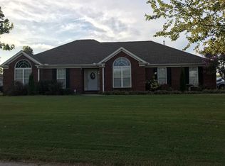 94 Manor House Dr, Huntsville, AL 35811