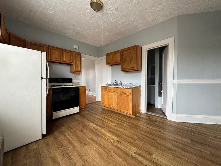 36A1 School St #1 — Photo 2