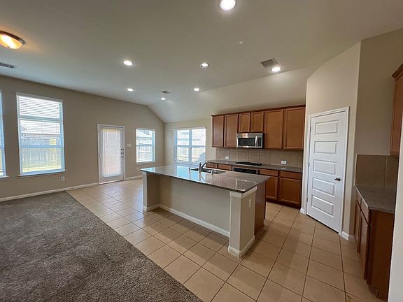 5th image of 5435 Drumlin Field Way
