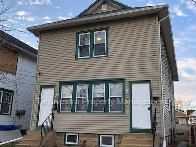31 Lane Ave — Photo 1