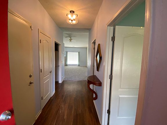4th image of 5039 S 196th Cir