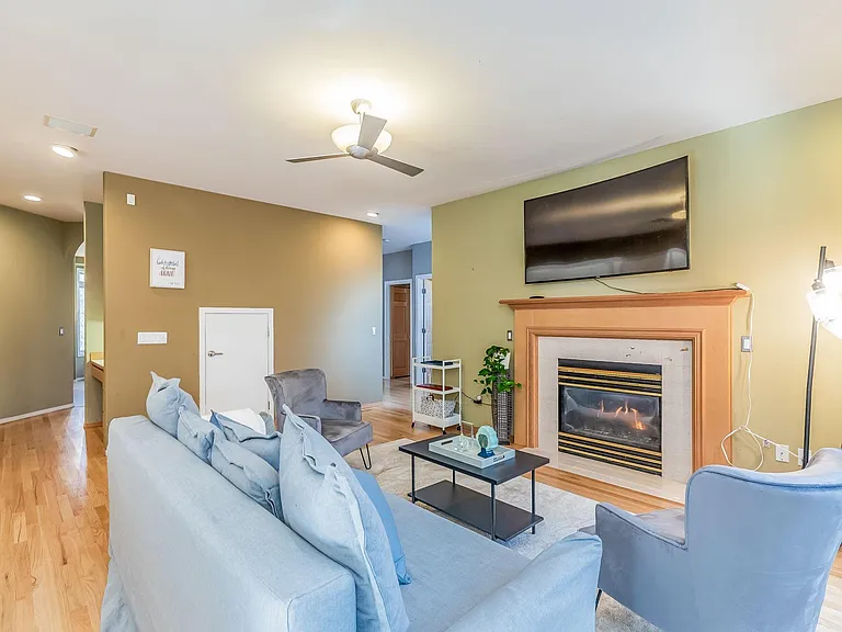 18203 NW Montreux Dr — Photo 3