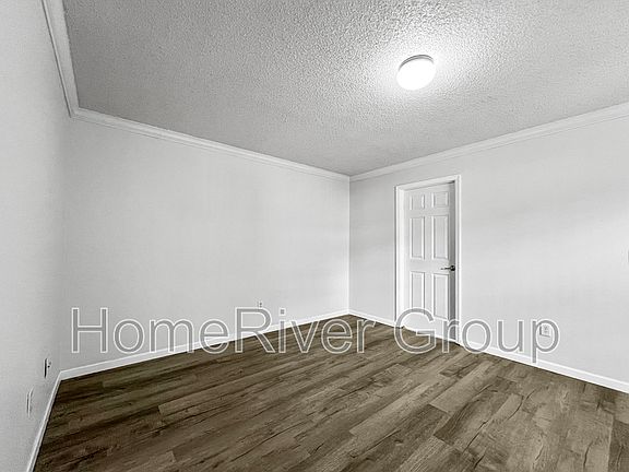 5th image of 67 Windtree Ln #1