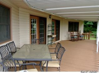 52 Hamlet Dr, Burnsville, NC 28714