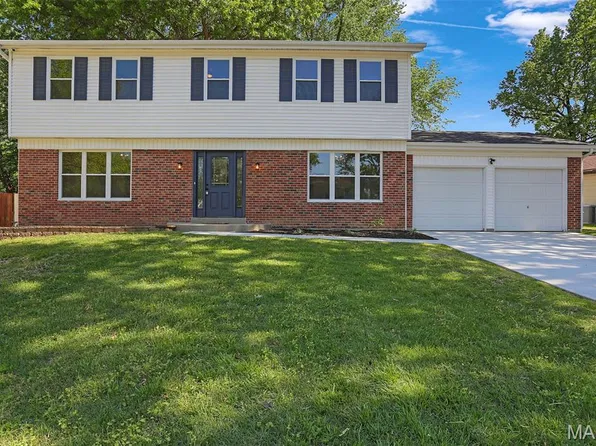 4018 Southbridge Dr, Saint Peters, MO 63376