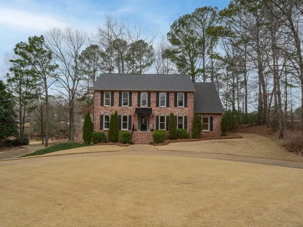 449 Saint Annes Dr, Birmingham, AL 35244