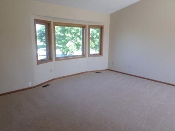 4th image of 9006 Kentucky Ave N