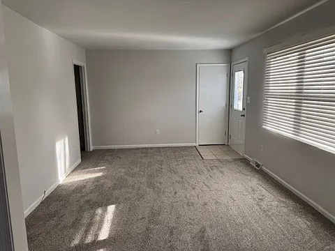Front entrance (living room)
