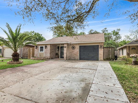 2nd image of 19423 Cypress Bay Ct