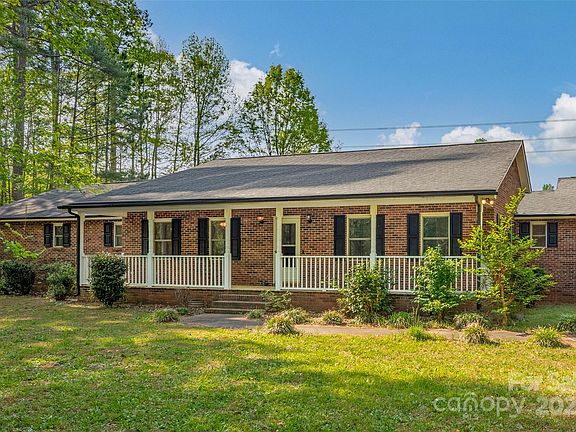 3rd image of 7038 Quailwood Dr