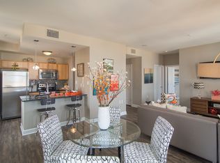 7 N Calvert St APT 1209, Baltimore, MD 21202