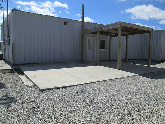 Covered patio in the back