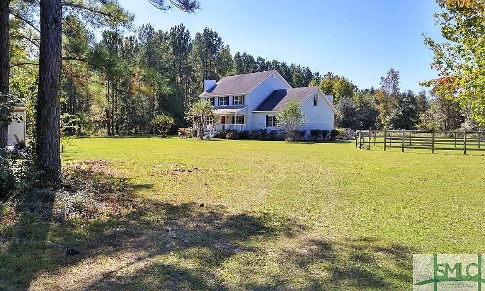 1st image of 221 Sleepy Hollow Ln