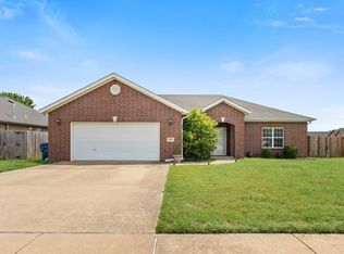 1915 SW Sequoia St, Bentonville, AR 72713