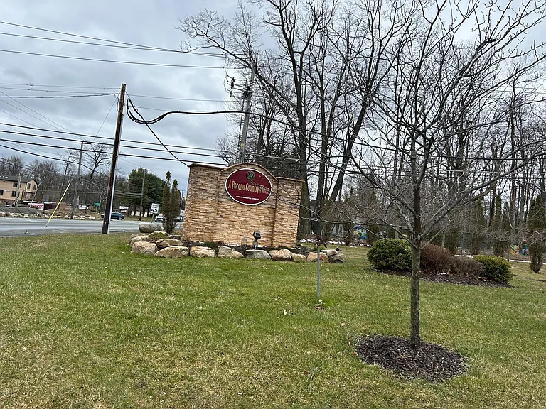 709 Edgewood Rd #1 — Photo 22
