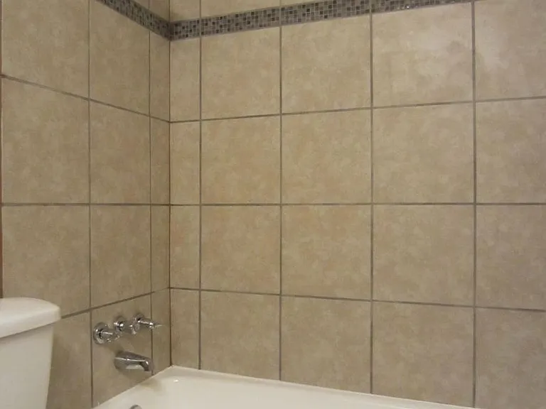 4284 Merlcrest Cv — Photo 6