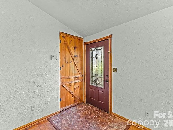 3rd image of 11826 Merriweather Dr