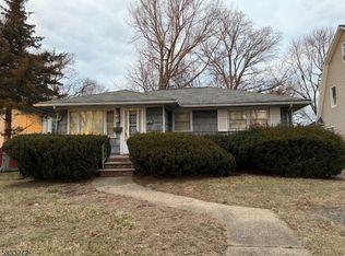 19 Emmet Ave, Morristown, NJ 07960
