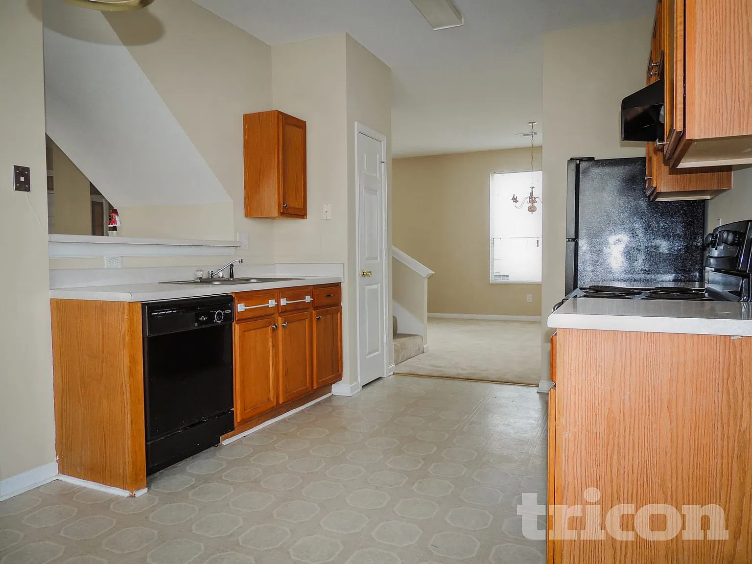6508 Lake Mill Court Lithonia GA — Photo 3