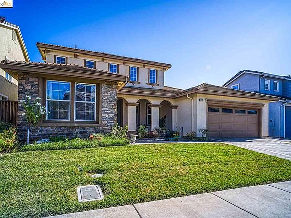 3rd image of 6670 Yellowstone Cir