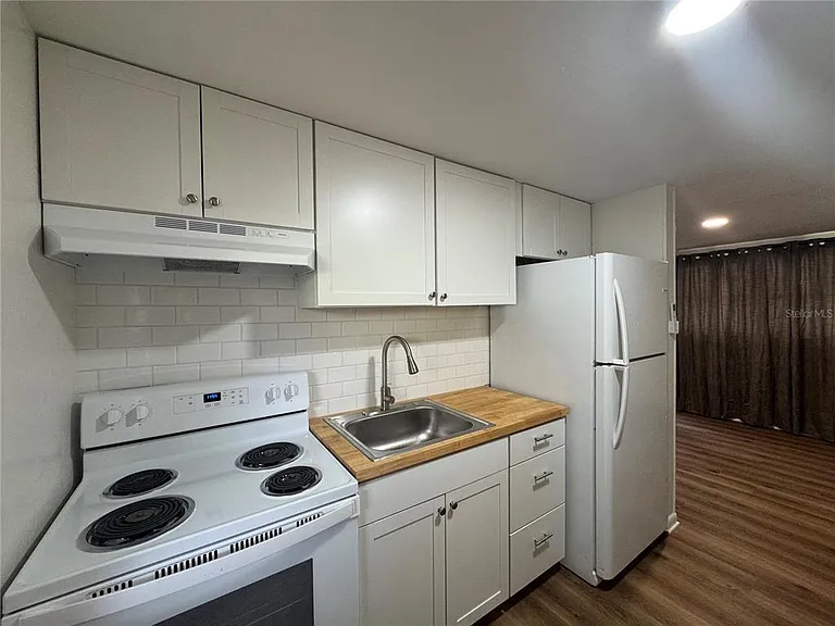 1801 N Taylor Rd — Photo 4