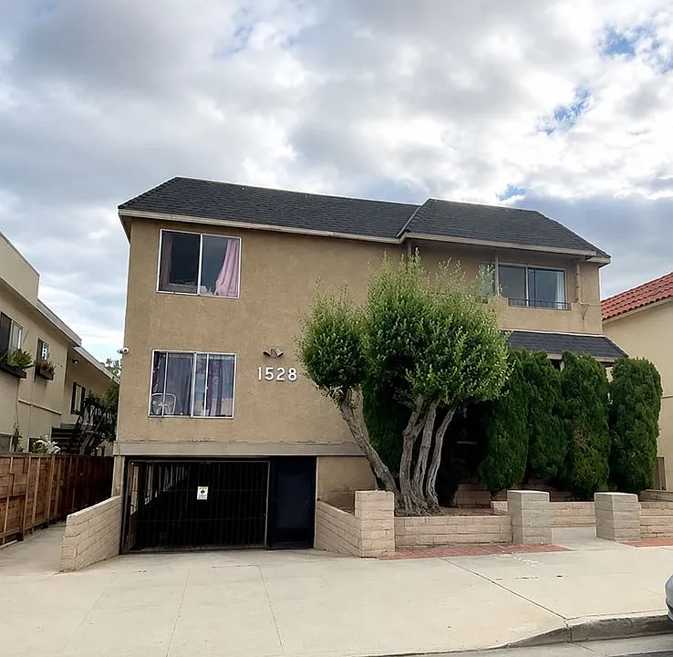 1528 Euclid St #2