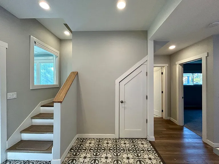 302 S Anderson St — Photo 7
