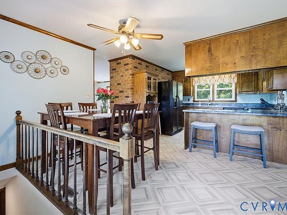 5th image of 17130 Jacksons Ln