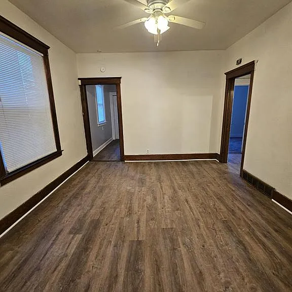 295 Marston St — Photo 2