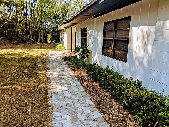 3rd image of 455 S Lake Starr Blvd