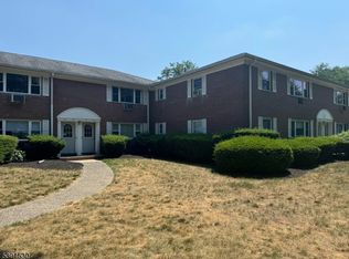 12 Manchester Ct #56, Wayne, NJ 07470
