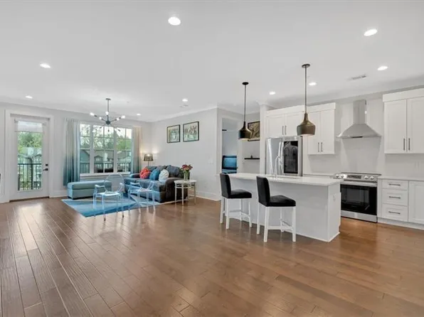 6890 Peachtree Dunwoody Rd #303, Sandy Springs, GA 30328