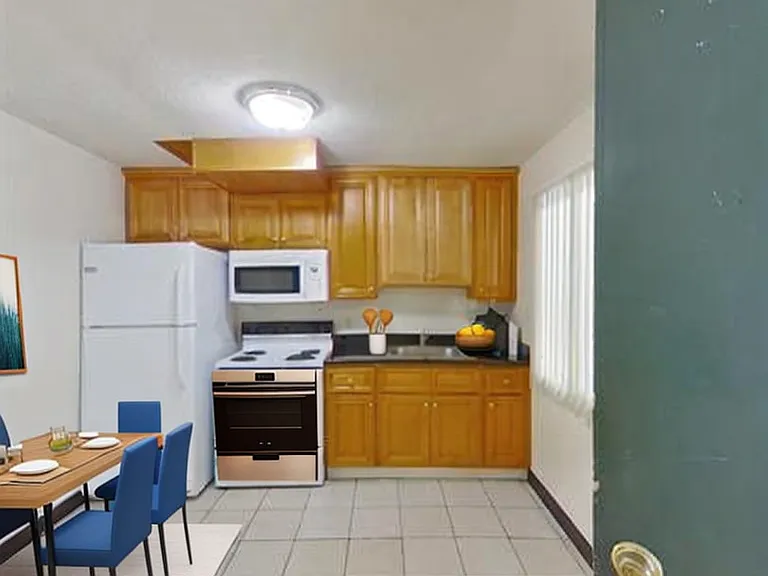 2750 Dwight Way — Photo 9