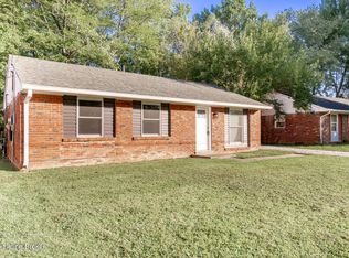 5606 Revere Dr, Louisville, KY 40218