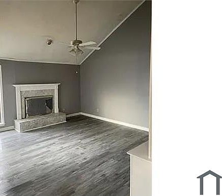 3rd image of 3518 Castle Ridge Rd #3518