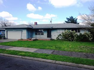 17147 SE Salmon St, Portland, OR 97233