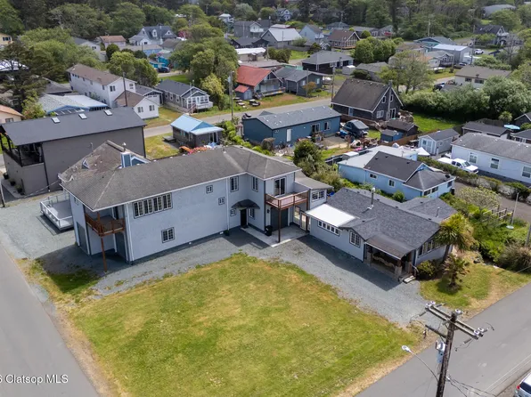 110-114 S Beacon St, Rockaway Beach, OR 97136
