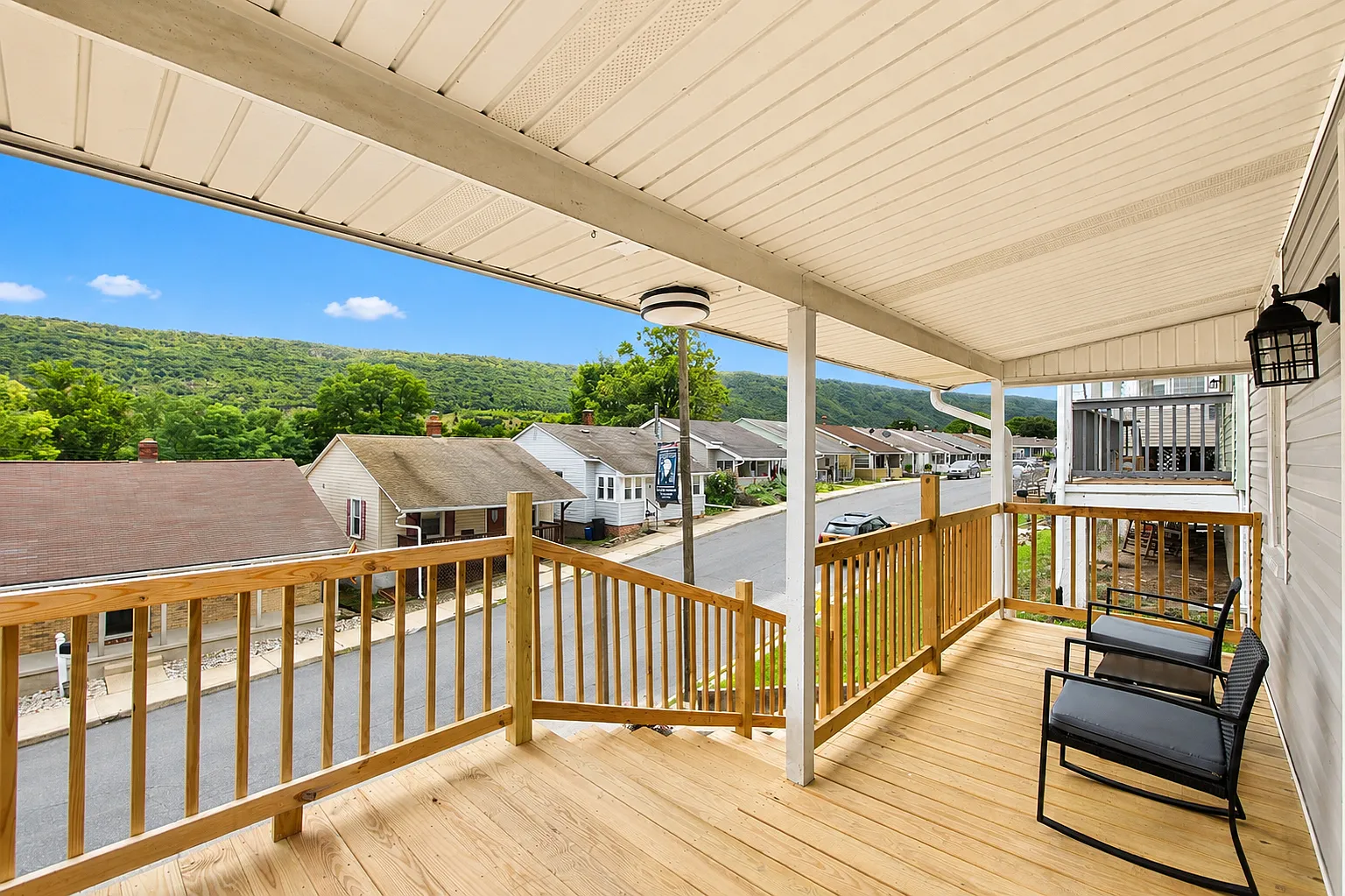 2 bed, 912 sqft, $2,600 — Photo 4